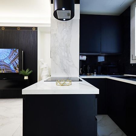 Italian Fashion Suite - Luxurious Marble City Center ミラノ エクステリア 写真