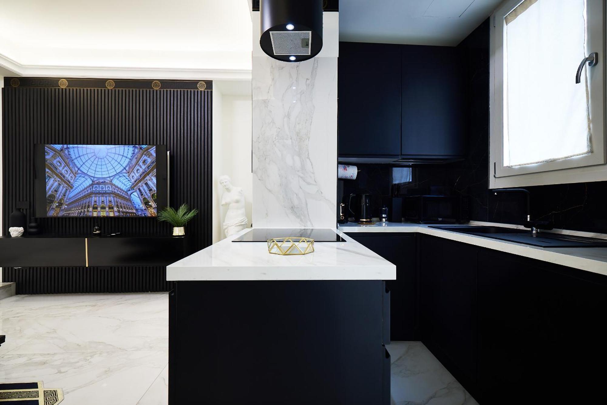 Italian Fashion Suite - Luxurious Marble City Center ミラノ エクステリア 写真